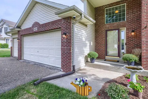 10324 Kalen Lane Ne, Hanover, MN 55341