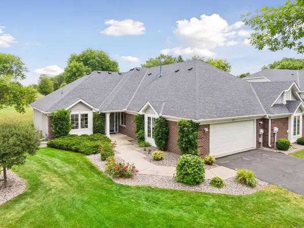 8810 Pointe Vista Drive, Victoria, MN 55386