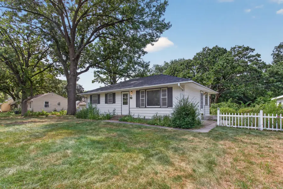 7340 Knollwood Drive, Mounds View, MN 55112 - #2