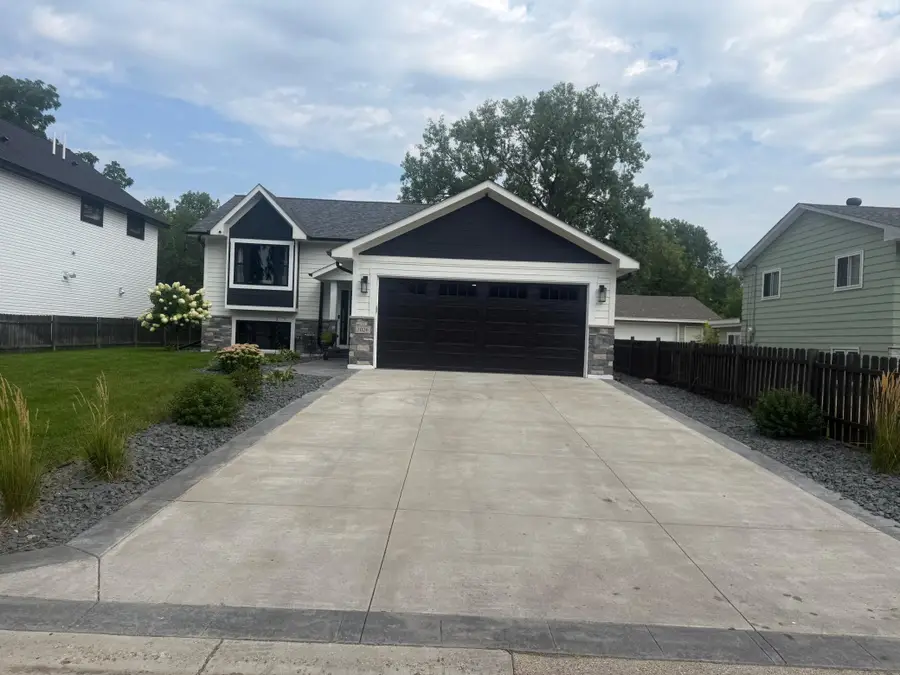 1026 Carrie Street, West Saint Paul, MN 55118 - #2