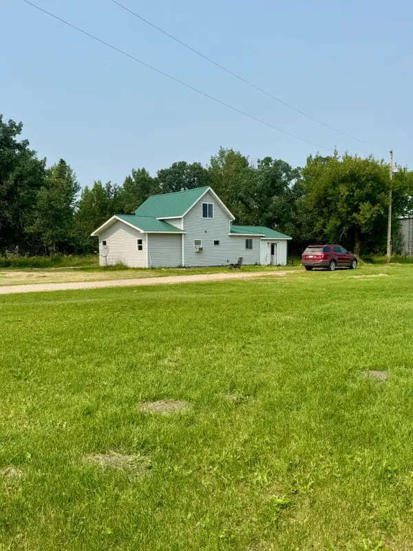 26571 260th Street, Badger, MN 56714