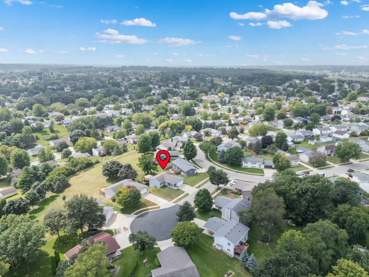 4212 Sapphire Lane Nw, Rochester, MN 55901 - #1