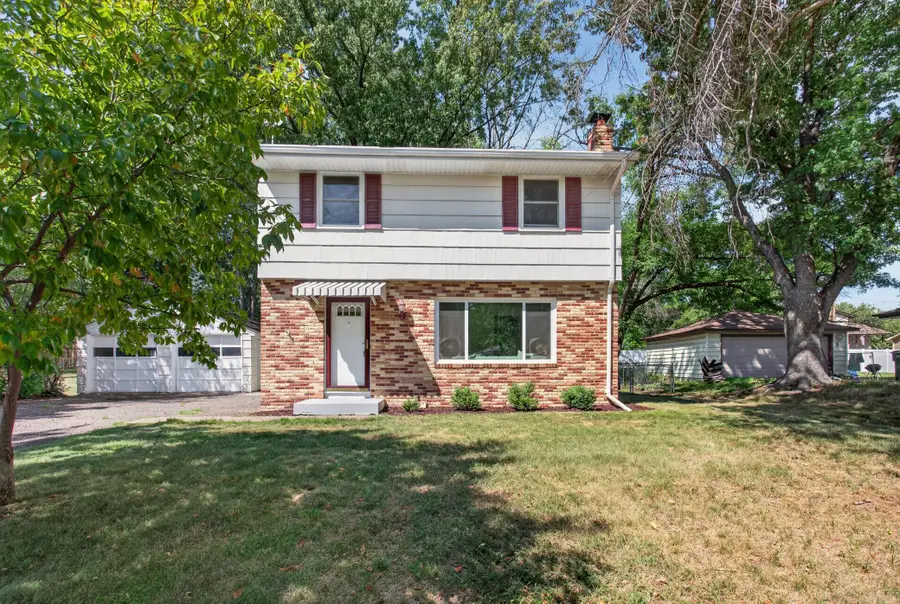 373 105th Avenue Ne, Blaine, MN 55434 - #2