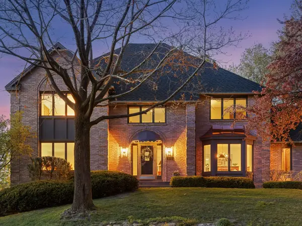 11202 Mount Curve Road, Eden Prairie, MN 55347