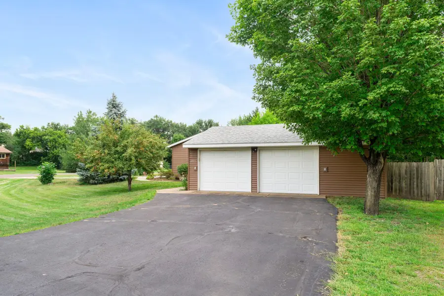 5895 Red Fox Run, North Branch, MN 55056 - #3
