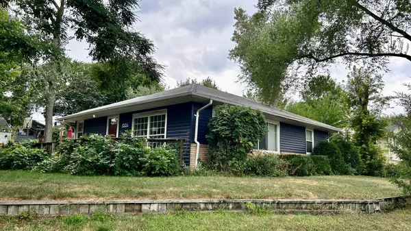 1684 Long Lake Road, New Brighton, MN 55112