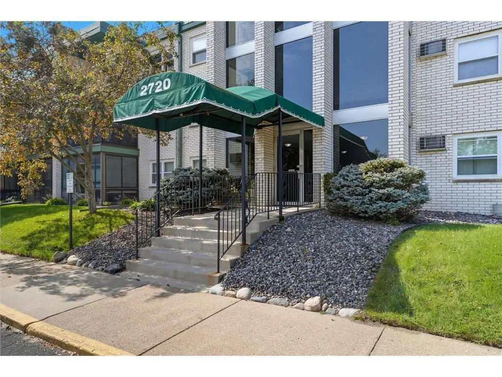 2720 Dale Street N #C113, Roseville, MN 55113 - #1
