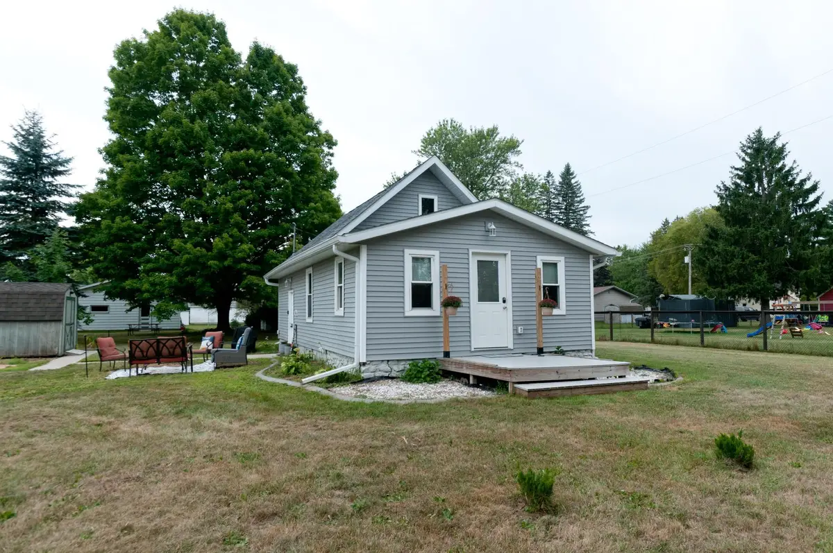 900 W Poplar Avenue, Cameron, WI 54822 - #1