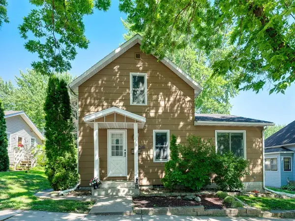 417 S Elm Street, Waconia, MN 55387