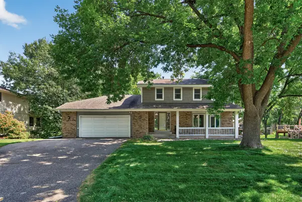 10141 Laurel Drive, Eden Prairie, MN 55347
