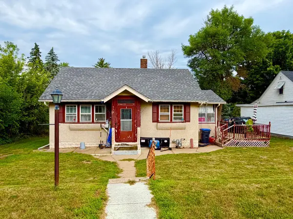 514 State Street E, Cannon Falls, MN 55009