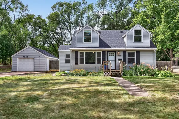 9516 10th Avenue S, Bloomington, MN 55420