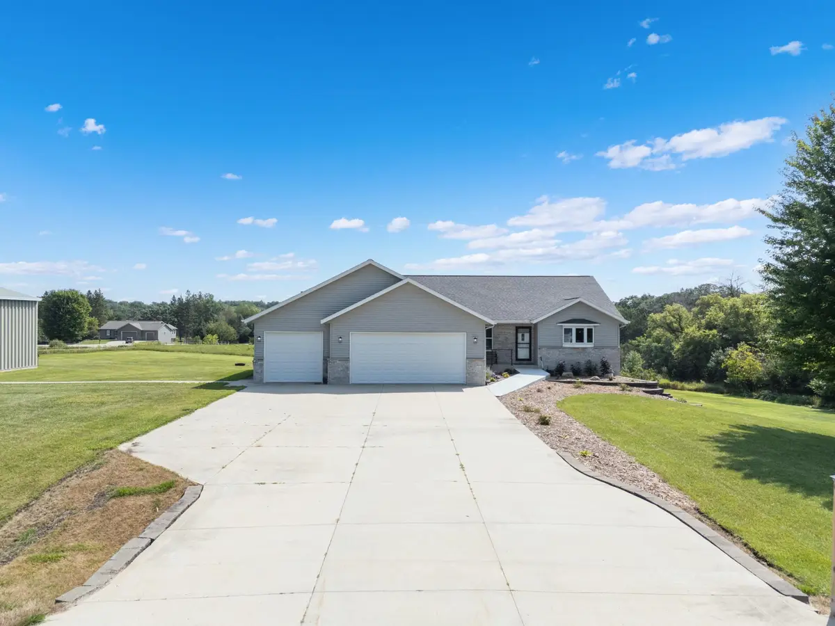 1752 60th Avenue Se, Rochester, MN 55904 - #1