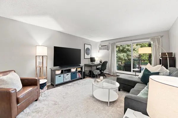 3155 Coachman Road #381, Eagan, MN 55121