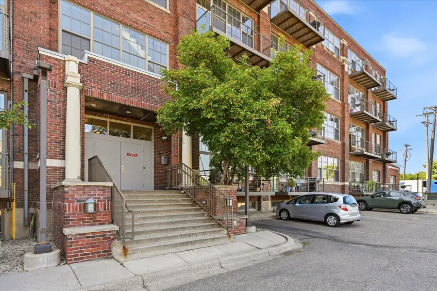 1901 E Hennepin Avenue #202, Minneapolis, MN 55413 - #2