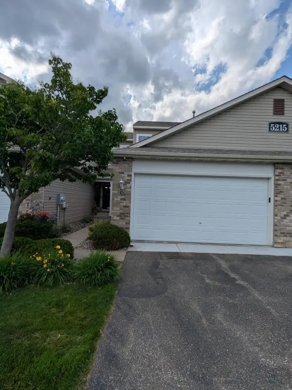 5215 Holly La N #2403, Plymouth, MN 55446