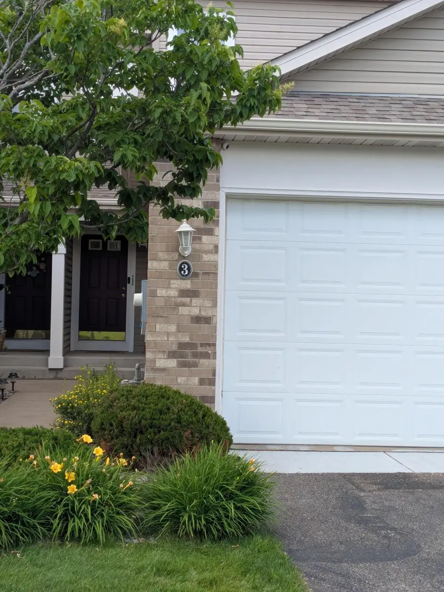 5215 Holly La N #2403, Plymouth, MN 55446 - #2