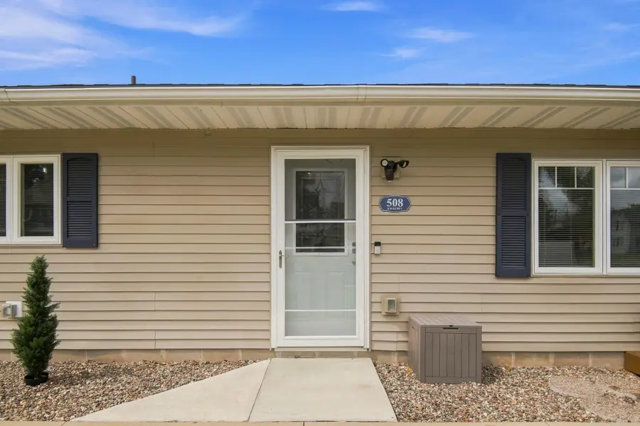 508 Walnut Ave S, Owatonna, MN 55060 - #2