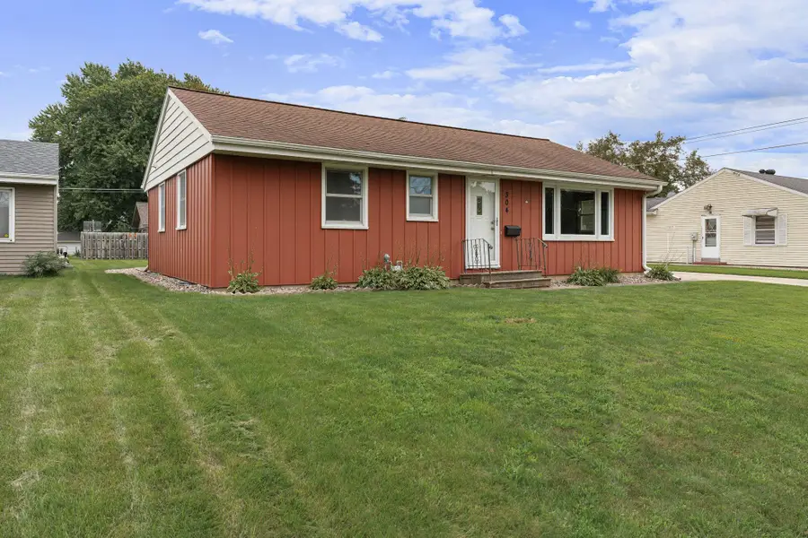 304 18th Street Nw, Austin, MN 55912 - #3