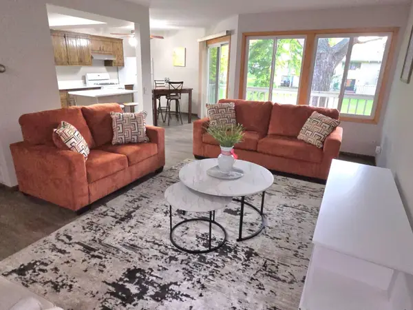 7211 Perry Court E, Brooklyn Center, MN 55429