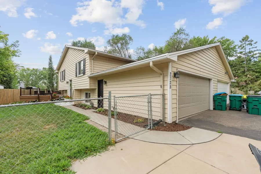 2728 111th Avenue Nw, Coon Rapids, MN 55433 - #3