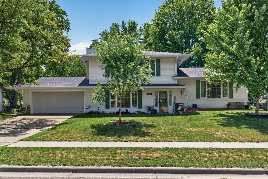 1094 Lowell Drive, Apple Valley, MN 55124 - #2