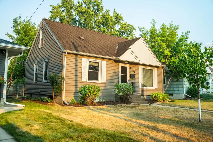 6133 Thomas Avenue S, Minneapolis, MN 55410 - #3
