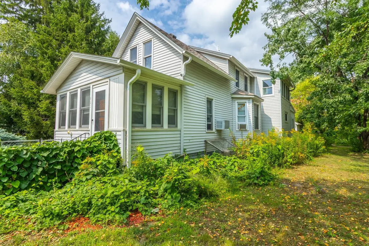 823 Englewood Avenue, Saint Paul, MN 55104 - #1