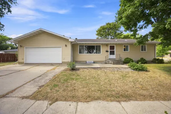 2101 20th Street S, Moorhead, MN 56560