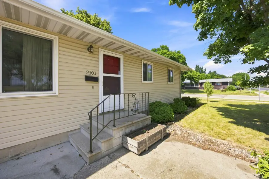 2101 20th Street S, Moorhead, MN 56560 - #3