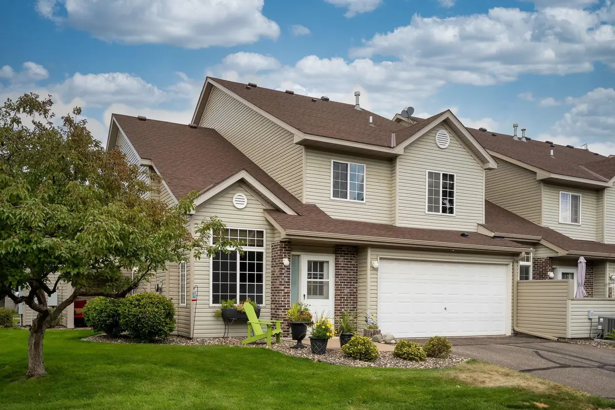 2441 Oakridge Circle, Hudson, WI 54016 - #1