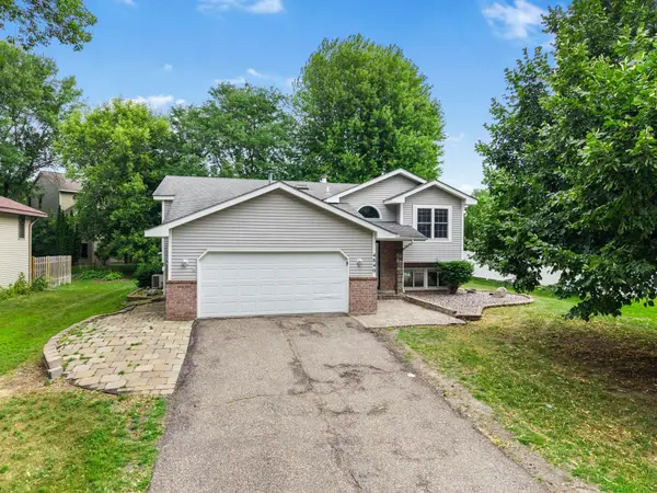 4840 Evergreen Lane N, Plymouth, MN 55442
