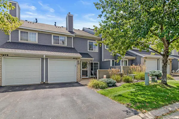 483 Mission Hills Way E, Chanhassen, MN 55317