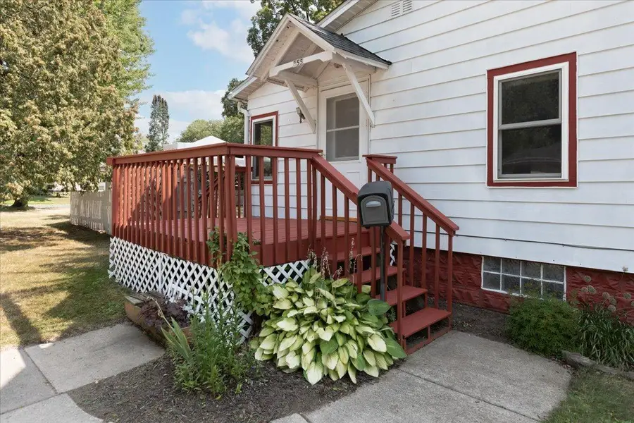 855 Stout Street Ne, Menomonie, WI 54751 - #2
