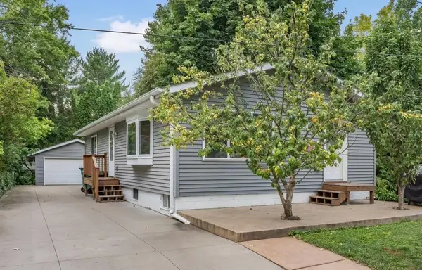 402 Sherburne Street S, Stillwater, MN 55082