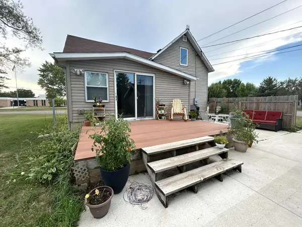 301 6th Street Sw, Little Falls, MN 56345