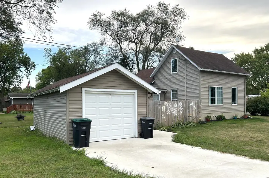 301 6th Street Sw, Little Falls, MN 56345 - #2