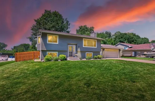 4251 Elizabeth Lane, Vadnais Heights, MN 55127