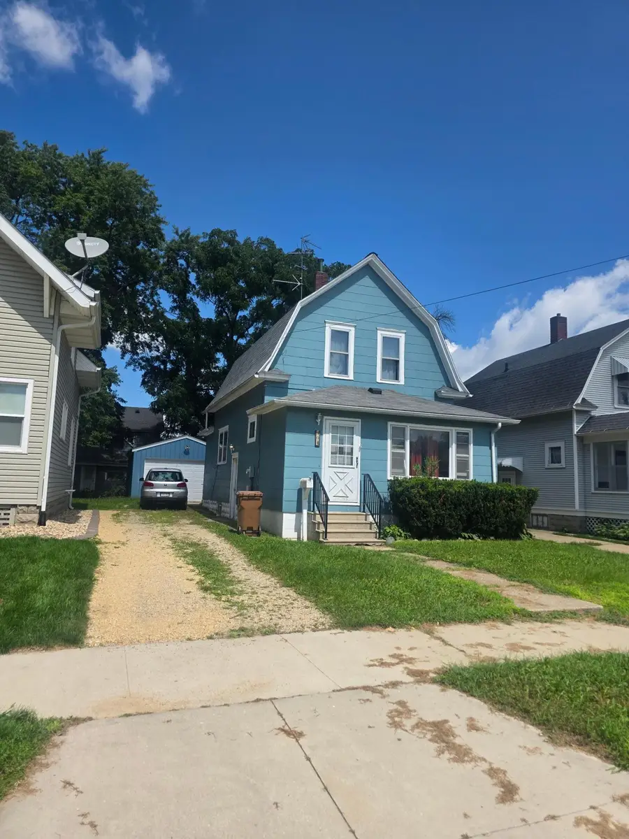 404 4th Avenue Sw, Austin, MN 55912 - #3