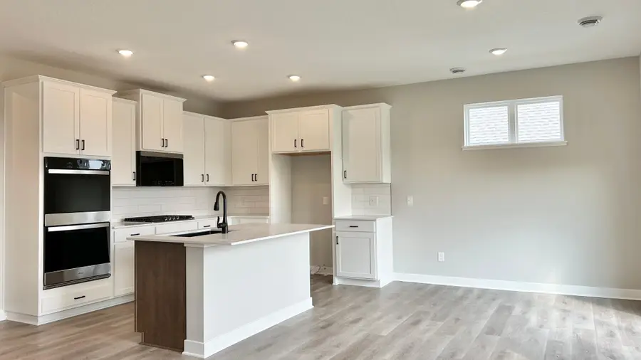2140 Bluff Heights Drive, Shakopee, MN 55379 - #3