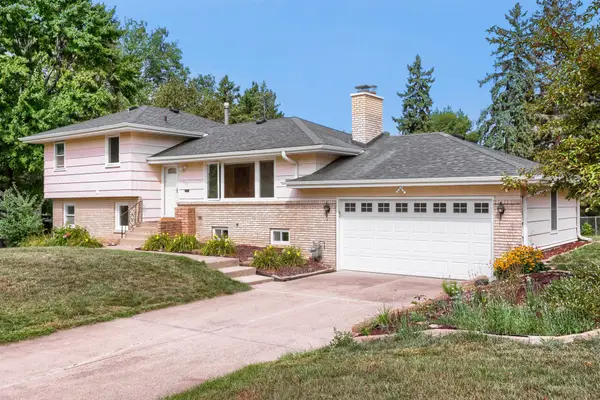 1301 Buchanan Place Ne, Columbia Heights, MN 55421
