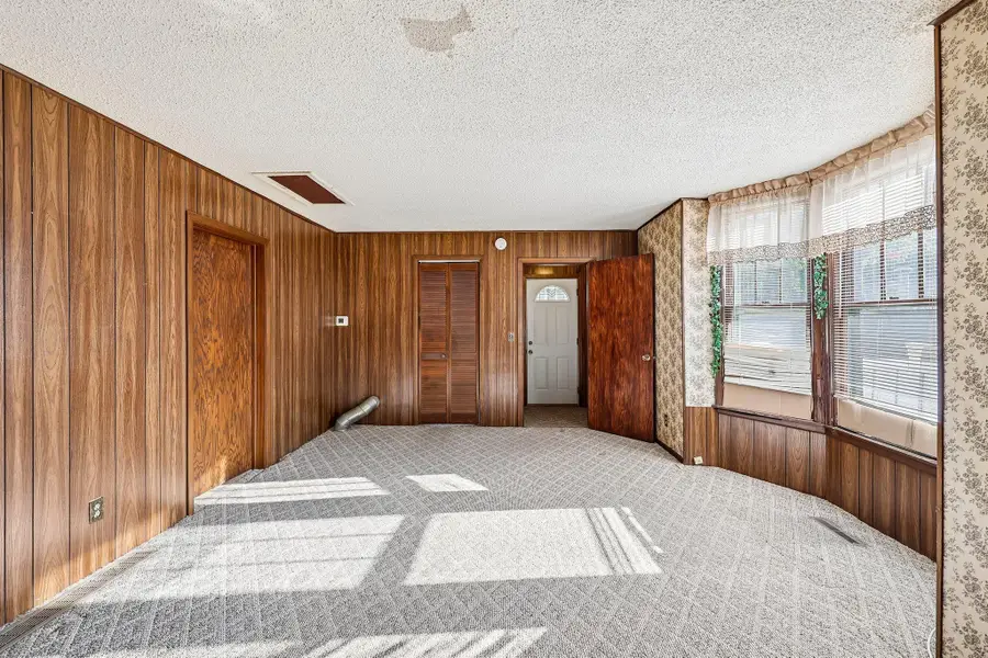 1145 Burns Avenue, Saint Paul, MN 55106 - #2