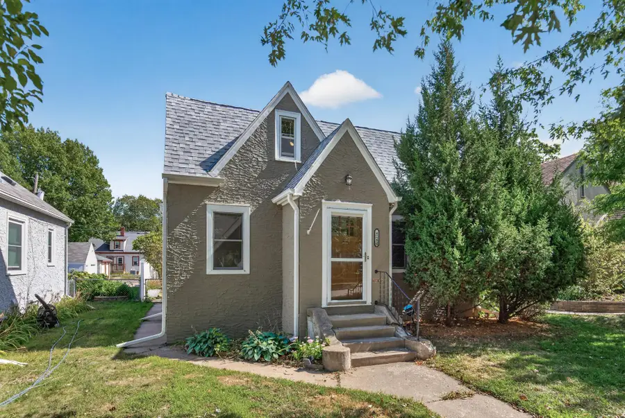 4242 Thomas Avenue N, Minneapolis, MN 55412 - #2
