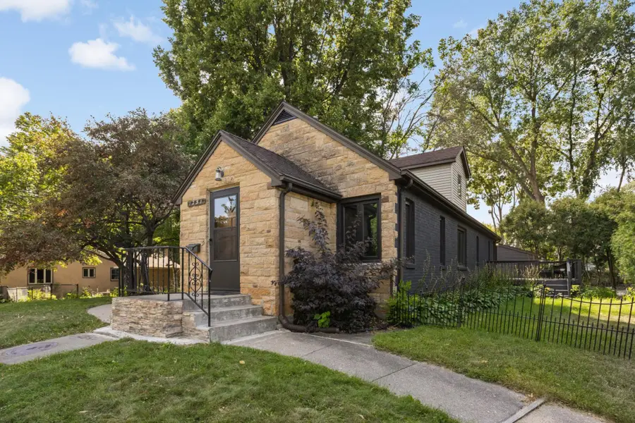 1251 Macarthur Avenue, West Saint Paul, MN 55118 - #3