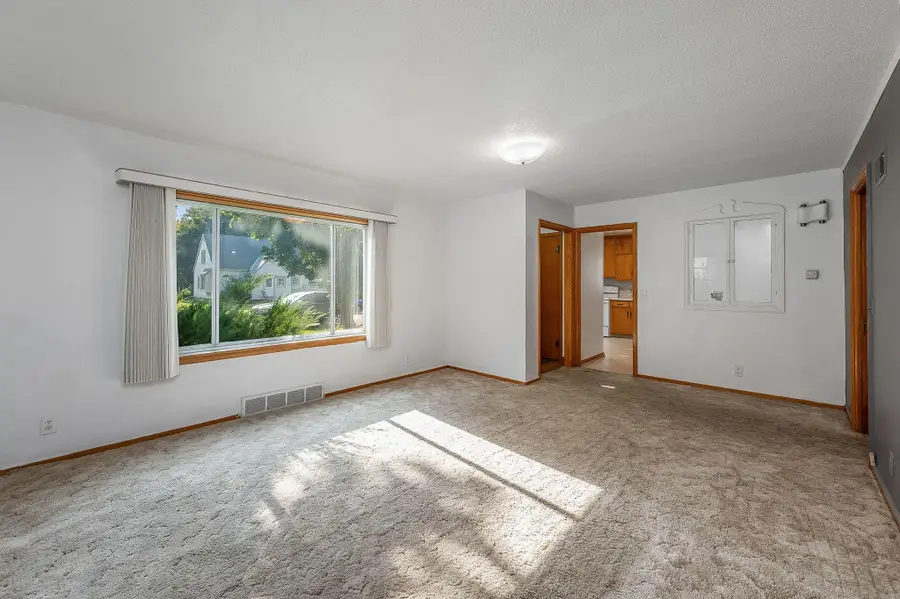 506 9th Street N, Mountain Lake, MN 56159 - #3