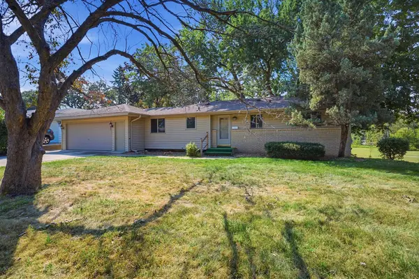 2117 W 83rd Street, Bloomington, MN 55431