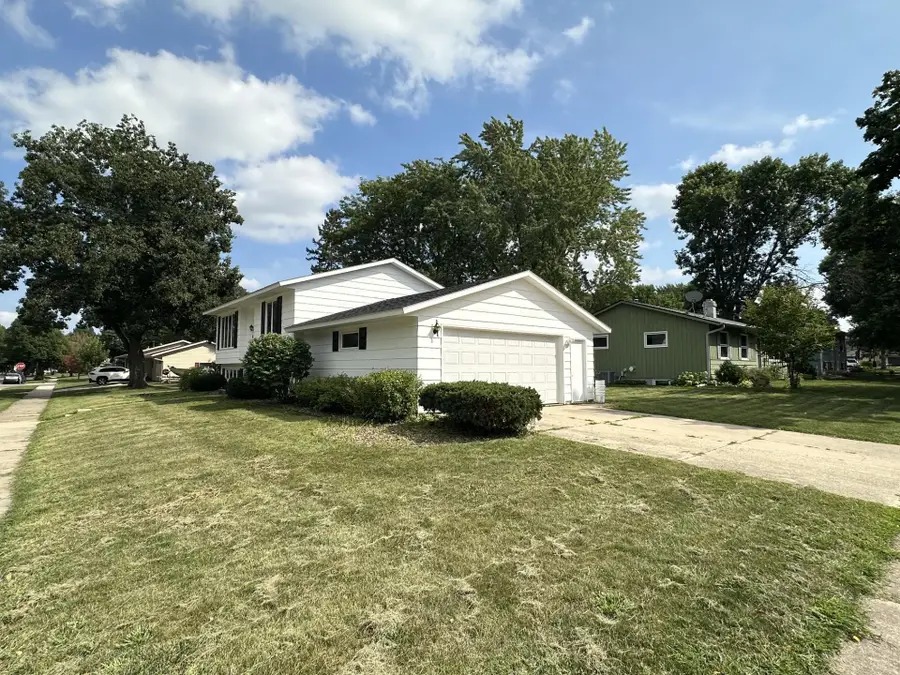 854 16 1/2 Street Se, Rochester, MN 55904 - #2