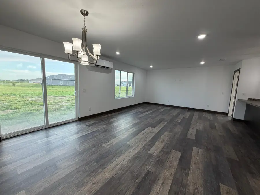 100 Oak Crest Blvd, Roseau, MN 56751 - #3