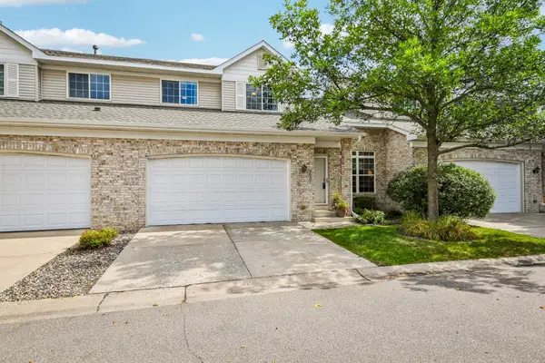9637 Belmont Lane, Eden Prairie, MN 55347