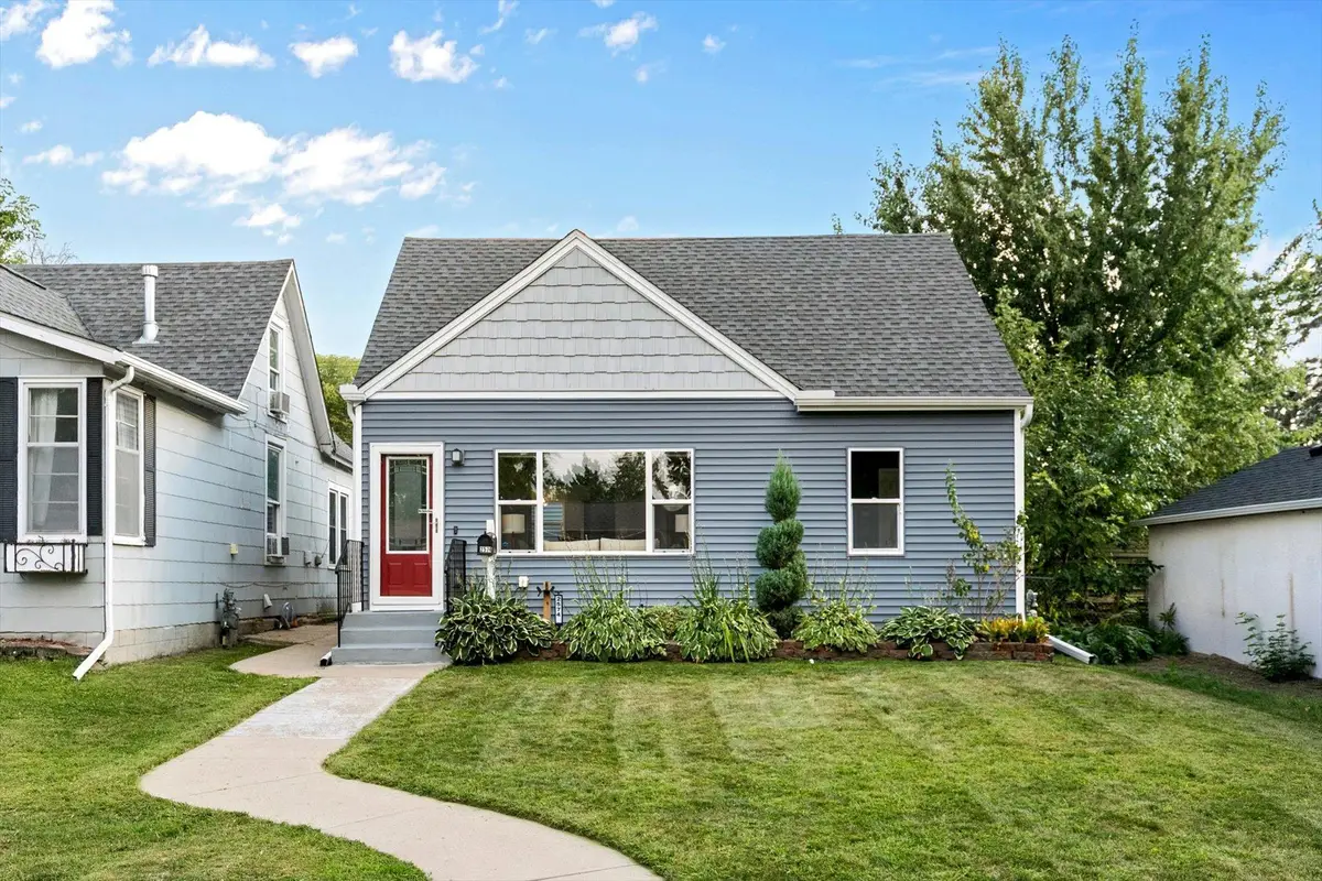 2574 2nd Avenue E, North Saint Paul, MN 55109 - #1